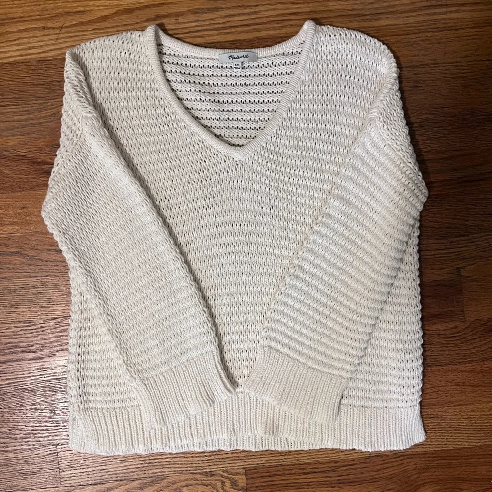 Madewell Cream V-Neck Sweater - Picture 4 of 5